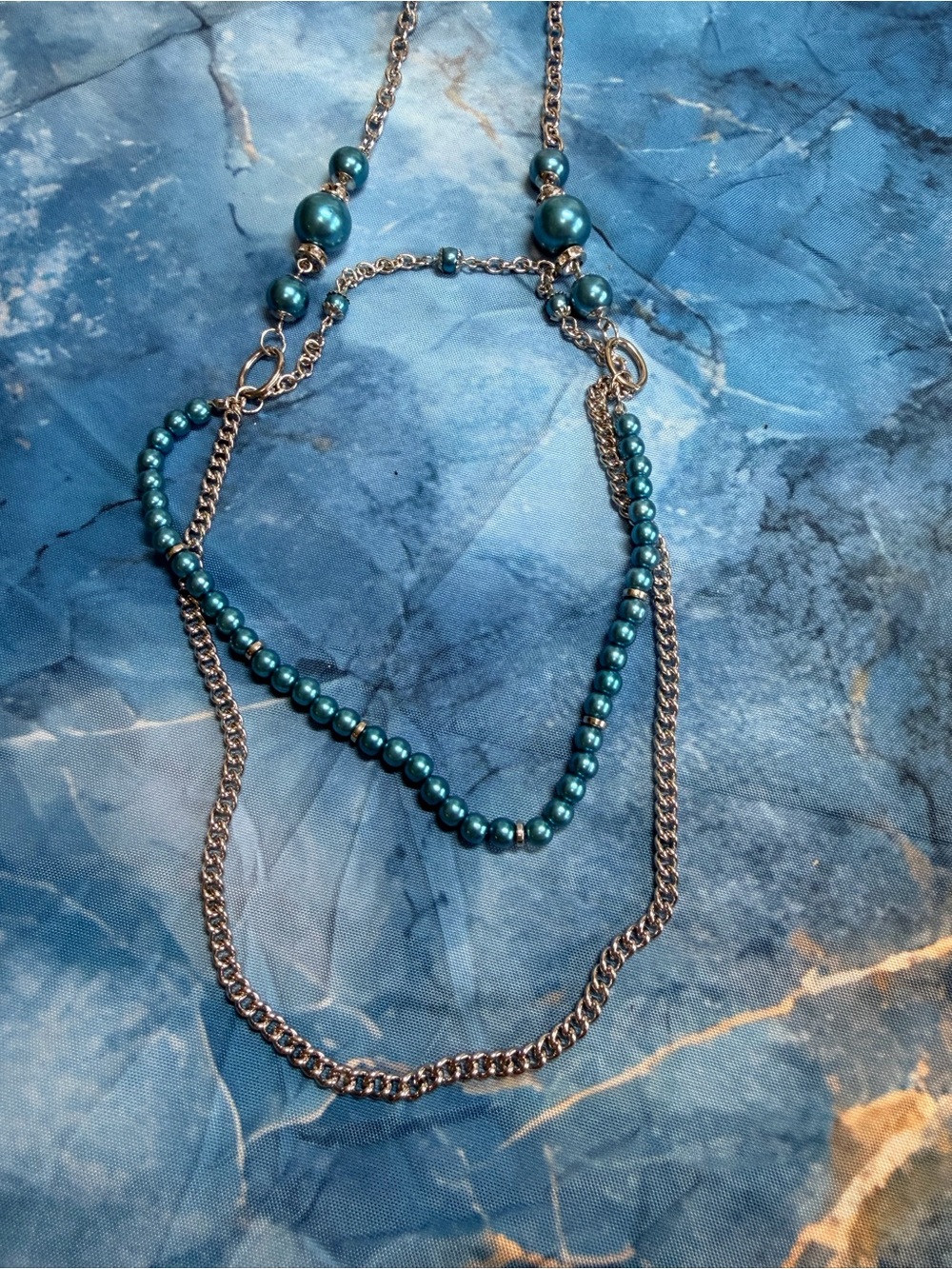 Metro Modest Necklace and Earring set NWT